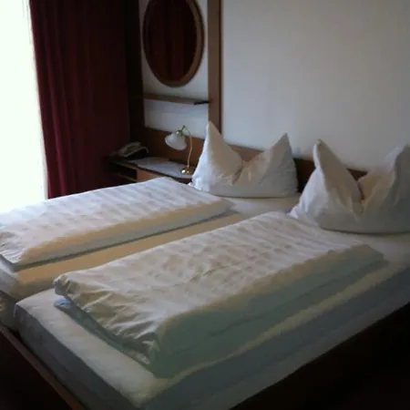 Maurer Gasthof-vinothek 3*