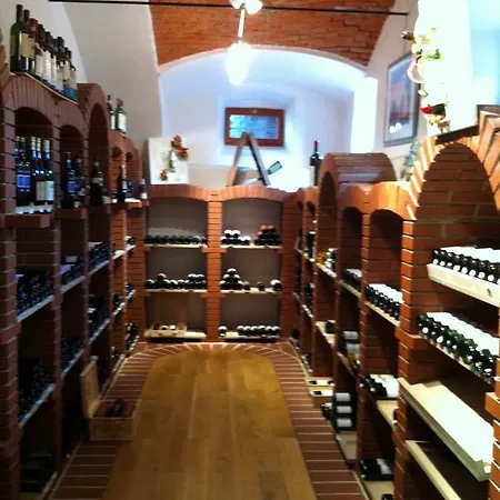 Maurer Gasthof-vinothek Gleisdorf